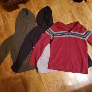 BOYS SWEATER BUNDLE 2 Hoodies And A Sweater All Size Medoim Used Good